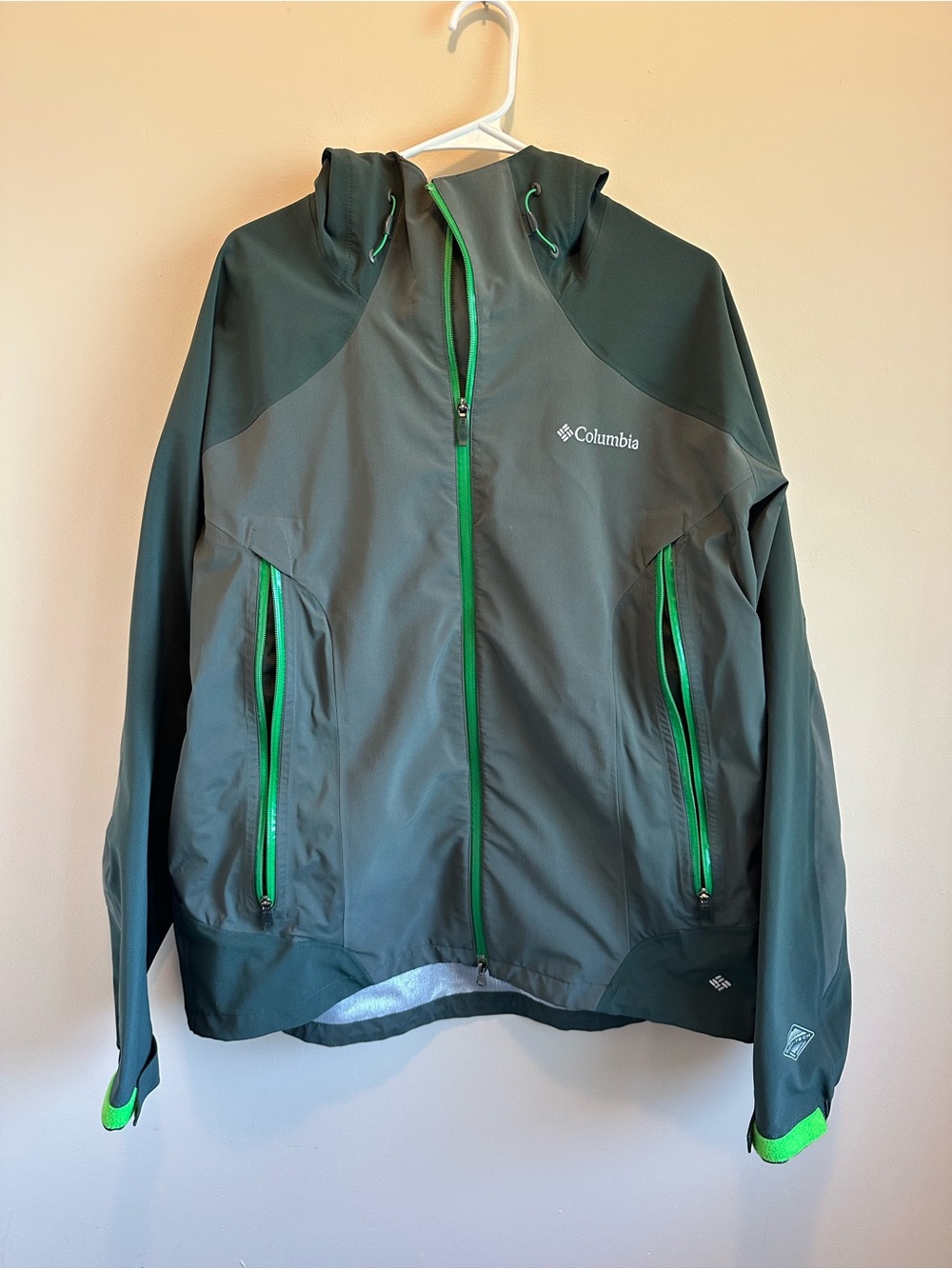 Men’s XL Columbia‎ Omni Tech Hooded Jacket Multi Layer Waterproof Gray/Green